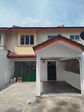 Double Storey House Seri Kembangan Serdang Lestari Putra FOR RENT 1