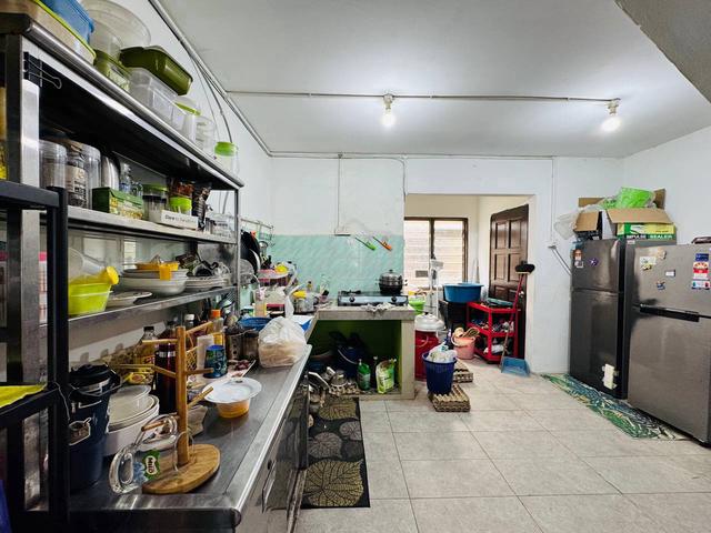 RENOVATED Double Storey Terrace Seksyen 18 Shah Alam 5