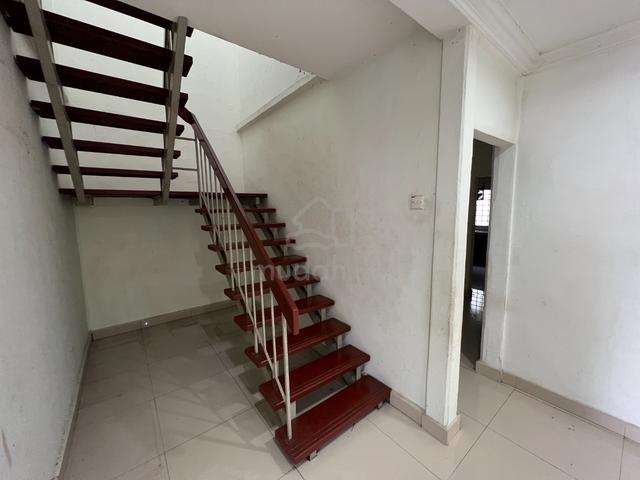 Double Storey Terrance House SS5 / PJ / Kelana Jaya / Freehold / Sales 3