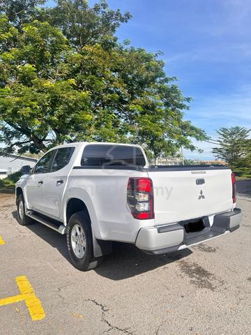 2020 Mitsubishi TRITON 2.4 VGT (A)4X4 FULL LOAN - 5