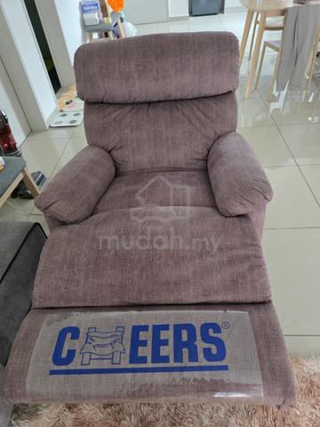 Cheers Single Recliner Sofa (Like New） - photo 2 of 4