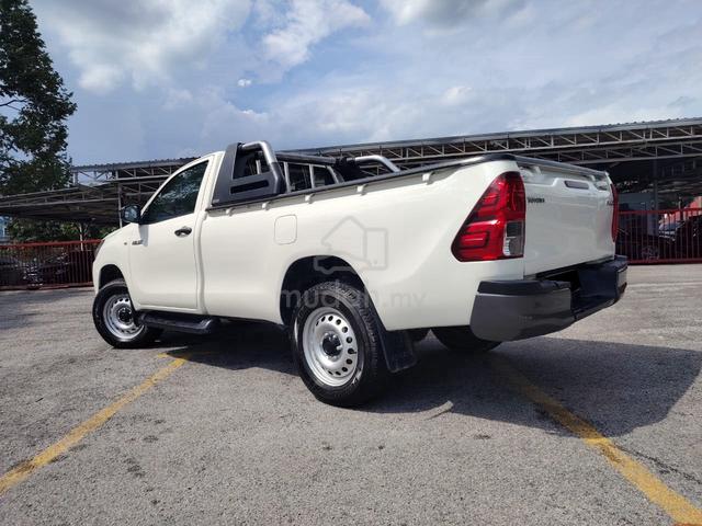 2020 Toyota HILUX 2.4 MT (M) 1 OWNER LIKE NEW - 2