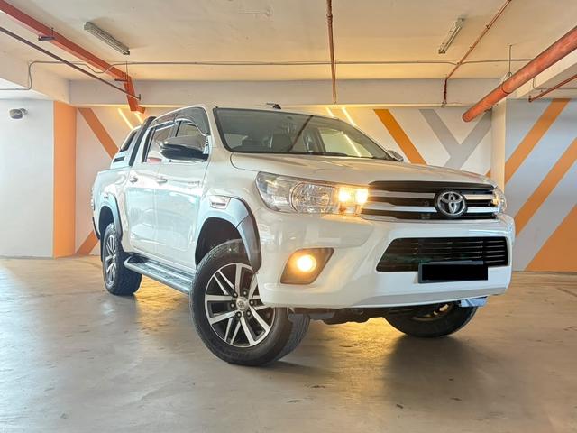 2018 Toyota HILUX 2.8 G VNT FREE WARRANTY - 1
