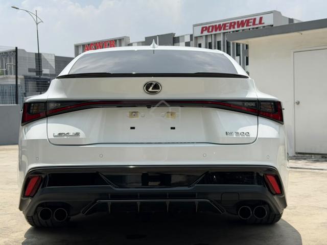 2022 Lexus IS300 F Sport Unreg Sunroof - 4