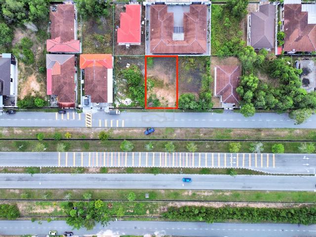 FACING MAIN ROAD Bungalow Lot Mahkota Hills Lenggeng READY TO BUILD 1