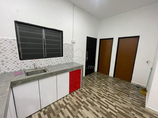 Rumah Semi D Kebun Baru 1