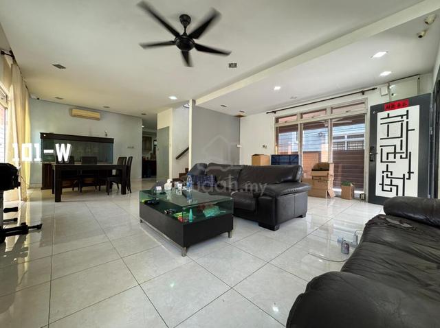 Super Below Market Reno Furnished 40x80 Bungalow Aman Perdana Klang 1