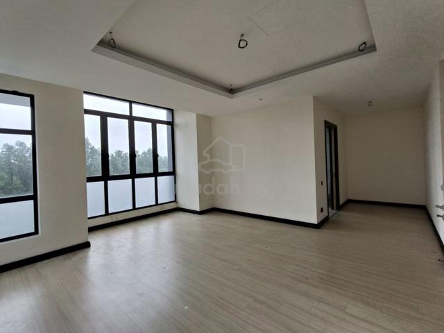 Facing Open 3 Storey Superlink Endlot In Setia Alam 1