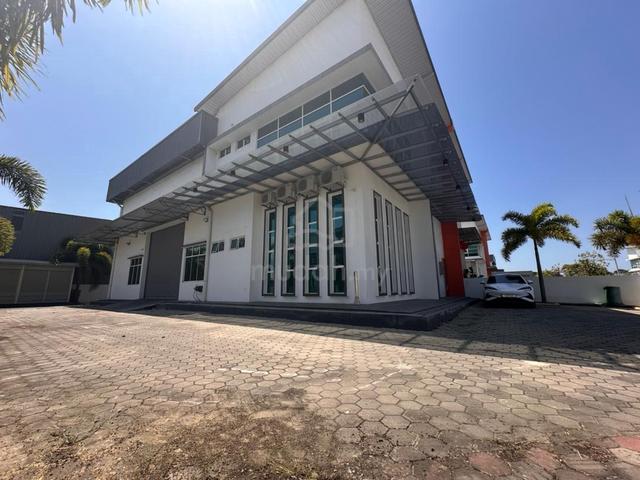 Corner Lot | Well Maintained | Renovated Semi D Factory | Butterworth 1