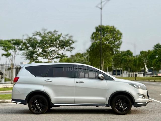 -2017- Toyota INNOVA 2.0 X TGN140R (A) FULL LON - 2