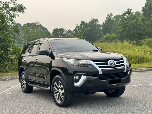 2018 Toyota FORTUNER 2.4 VRZ 4X4 VNT Full Spec Di - 4