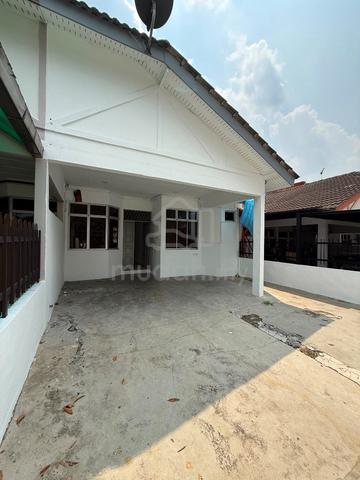 Senai utama single storey house for sale/unblock view unit 1