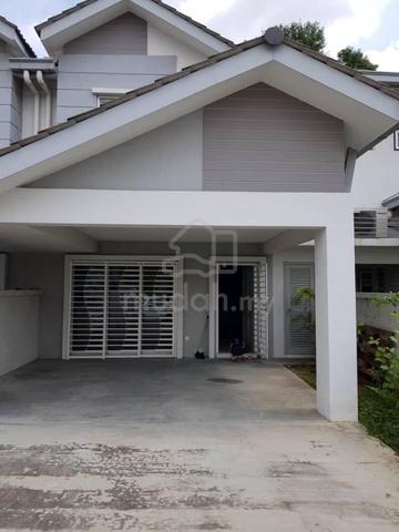 Well maintained & reno house (22x75) at TTDI Grove 1