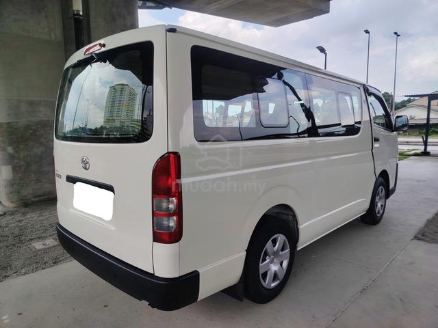 2023 Toyota Hiace 2.5 (M) Window Van Low (No Seat) - 3