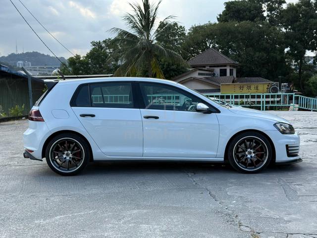 2014 Volkswagen GOLF 2.0 GTi (A) - 5
