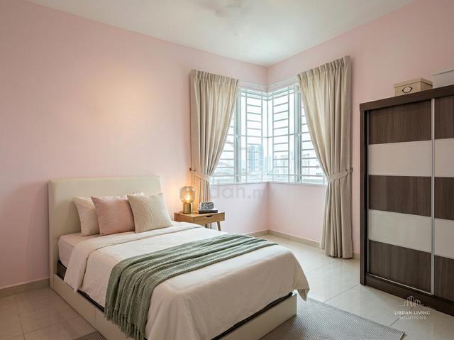 冷气中房华人女生 Aircond Medium Chinese Female, Platinum Lake Pv10, Setapak KL 1