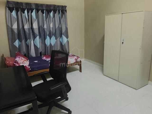 Bilik single master untuk disewa 1