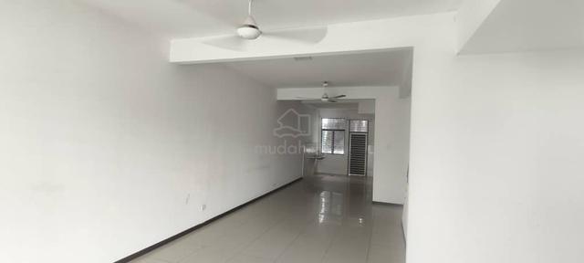 Taman Saujana KLIA ✈️ ! Taman Saujana Allamanda! 2 storey house 1