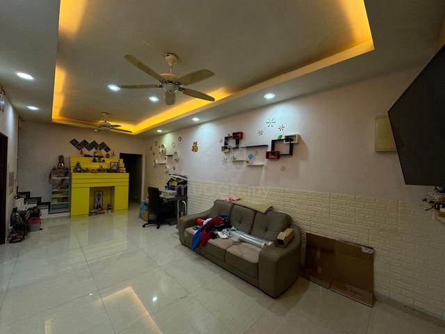 hot area TMN PERMAS JAYA near CIQ single storey terrace fully reno 1