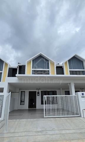2 Storey New Terrace House for Rent 1