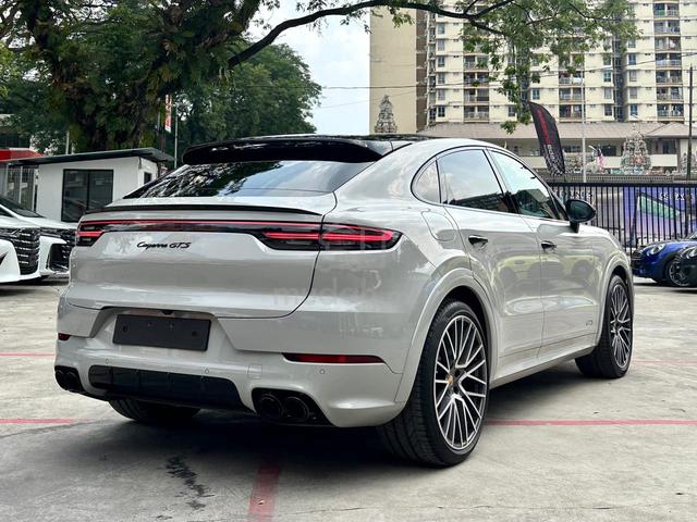2023 Porsche Cayenne GTS Coupe 4.0 - 4