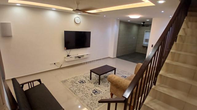 2 Tingkat Taman Semarak Warisan Partially furnish dkt ERL Kota Warisan 1