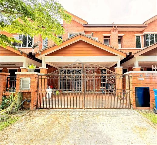 FACING OPEN Double Storey Terrace House Alam Budiman U10 Shah Alam 1