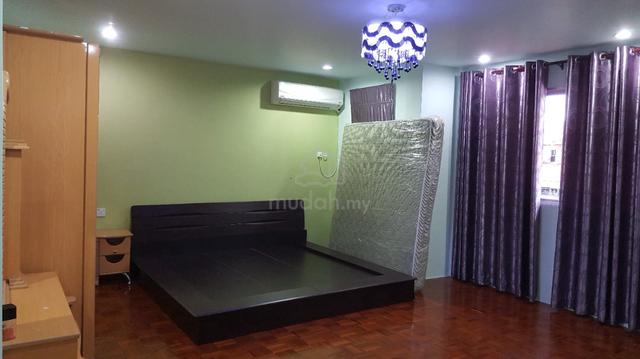 Master bedroom In Permai For Rent 1