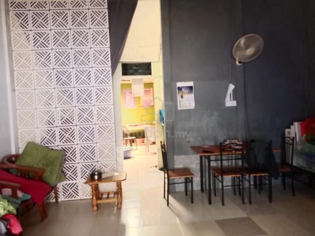 Johor Ayer Hitam Leasehold House For Sale 1