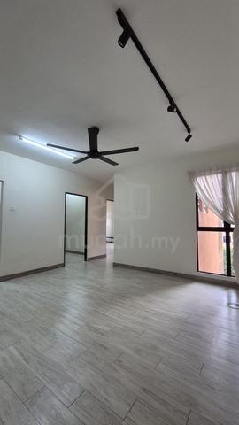Sri Indah Apartment 1