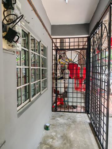 Cheras Bukit Taman Saga Townhouse for rent near ampang mrr2 duke LDP 1