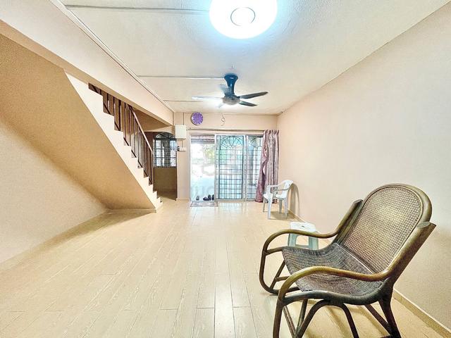 RENOVATED & FULLY EXTEND🔥 FACING OPEN Below 400K Seksyen 25 Shah Alam 1