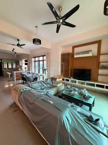 3 Storey Semi-D Ferringhi Park Lengkok Sungai Emas Batu Ferringhi 1