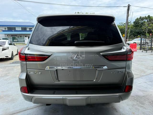 2020 Lexus LX570 (7 Seater!!) - 5