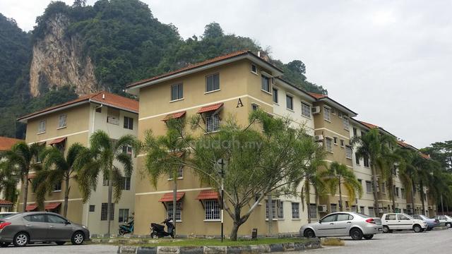 Permai Lake View Apartment 1