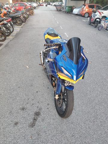 cbr 150 2023  - photo 2 of 4