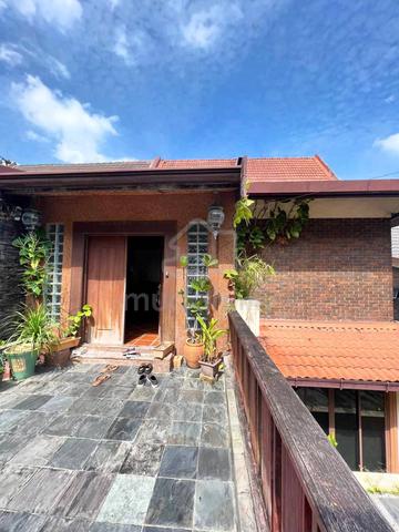 Double Storey Semi D Taman Melawati RENOVATED FREEHOLD Good View 1
