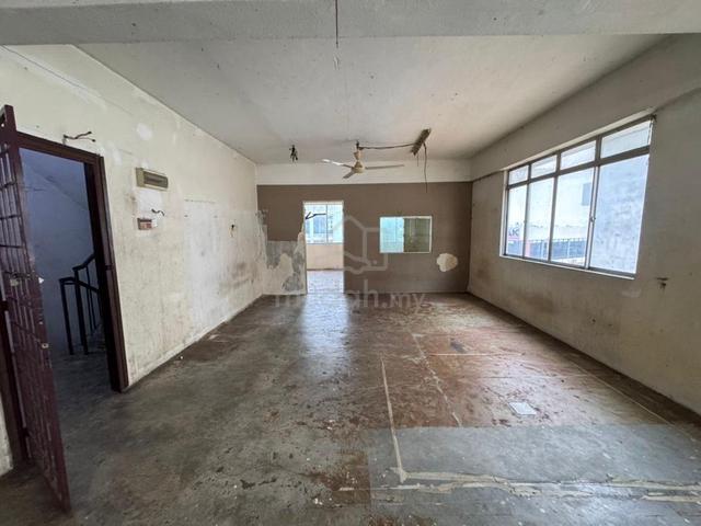 Batu 11 JALAN SS 2/2, BATU 11 CHERAS, 2floor for rent 1