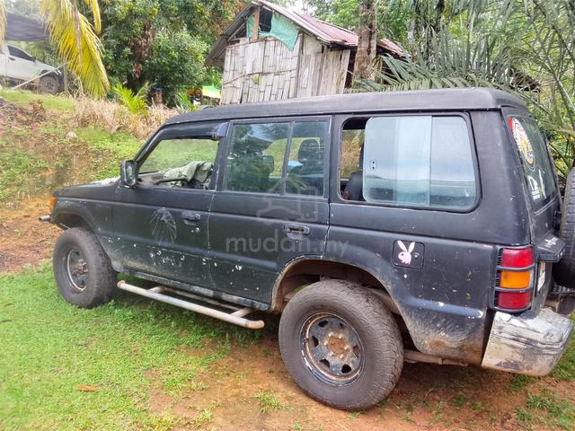 1996 Mitsubishi PAJERO 2.6 L047 (M) - 2