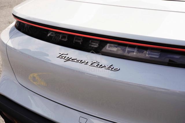 2021 Porsche TAYCAN 10.0 TURBO DD (A) - 5