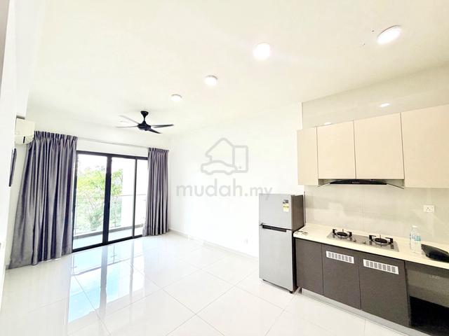Bay Point @ Country Garden Danga Bay 1