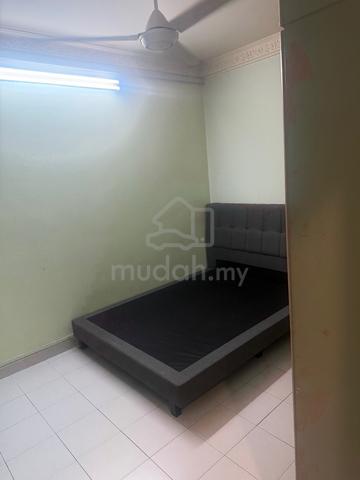Palm Court (Brickfields) 1