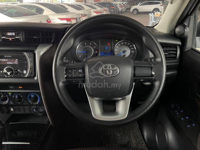 2019 Toyota FORTUNER 2.4 4X4 VRZ TRD - 1Y WARRANTY - 4