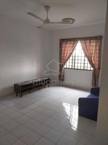 Persiaran Tanjung Apartment 1