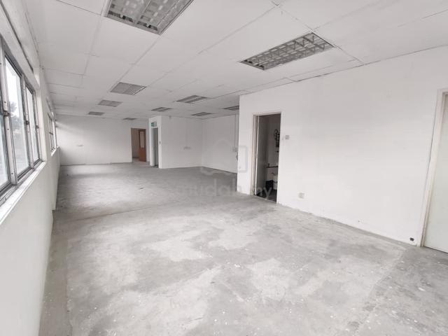 First Floor Shoplot Kota Kemuning for rent 1