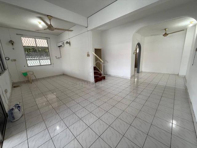Inter corner house at lintas, taman jindo 1