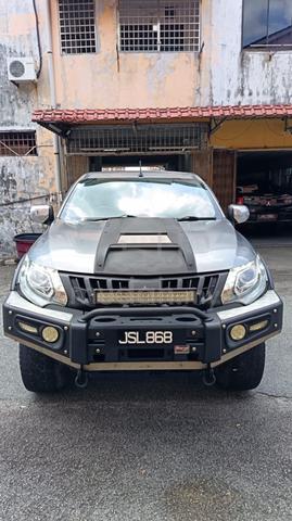 2017 Mitsubishi TRITON 2.4 VGT ADVENTURE (A) - 1