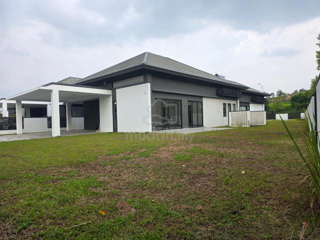 Huge Land Corner Lot 12k Sqft! Bungalow House @ Bandar Seri Coalfields 1
