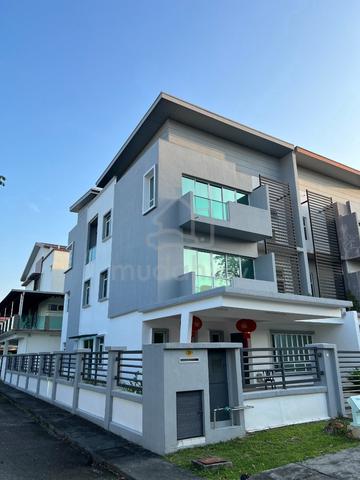 Triple Storey Semi-D Basic Unit In Bandar Bestari Klang Canary Garden 1