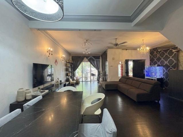 Bandar Puteri Puchong Jaya 2sty 22x75 ground&first floor extended Sale 1